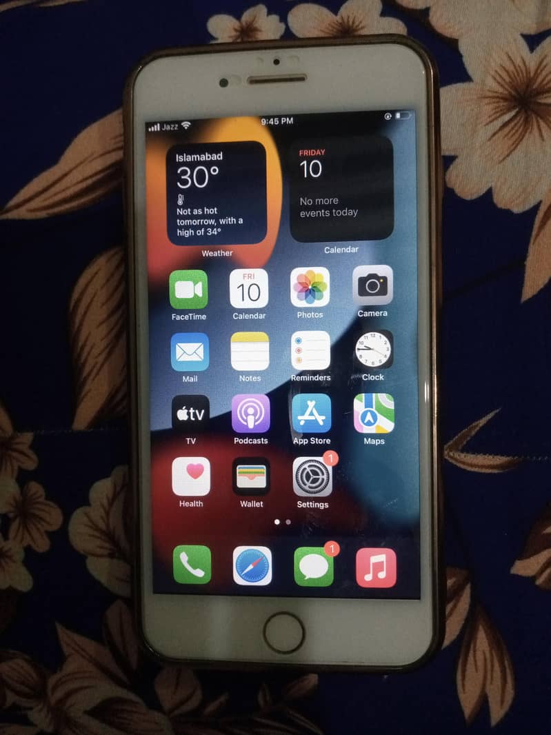 Apple iPhone 7 Plus 0
