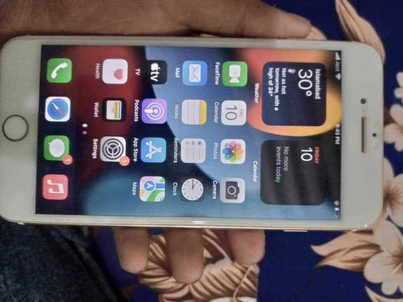 Apple iPhone 7 Plus 1