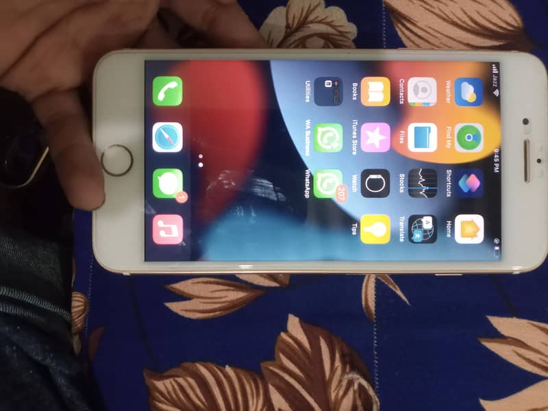 Apple iPhone 7 Plus 2