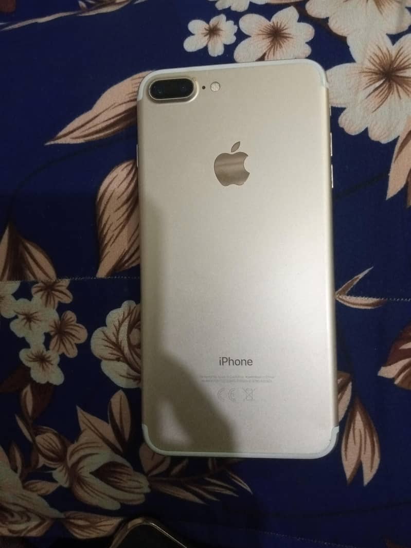 Apple iPhone 7 Plus 4