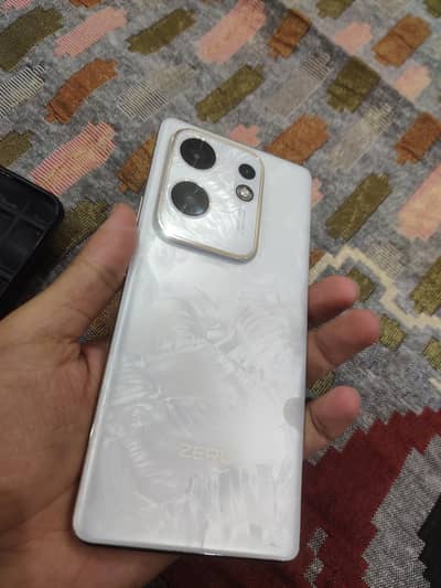 Infinix Zero 30