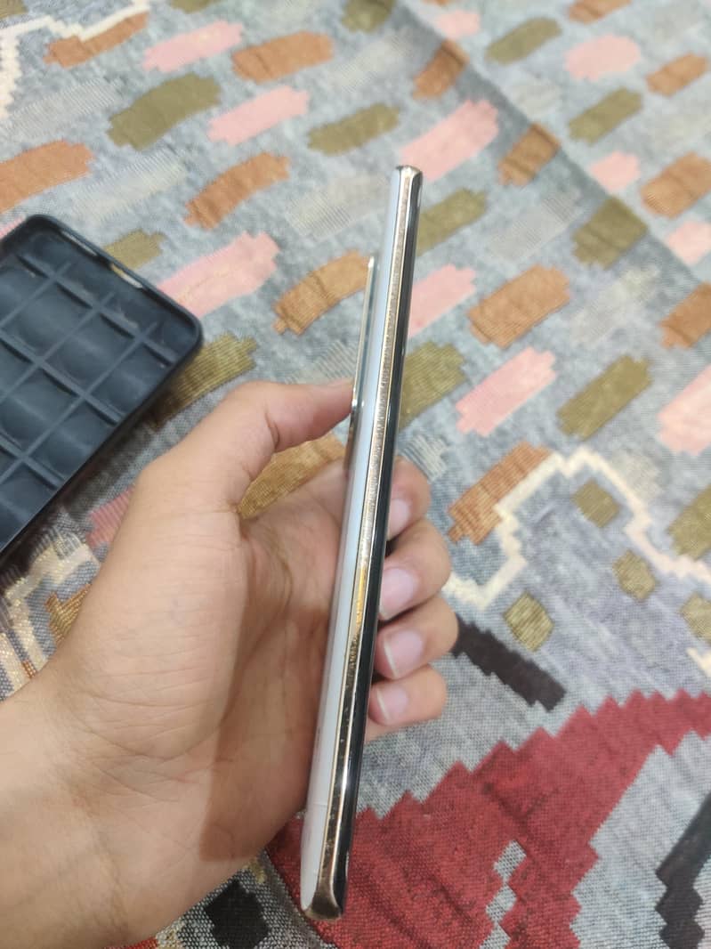 Infinix Zero 30 3