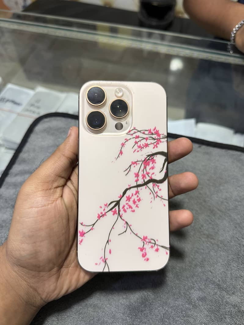 Apple iPhone 16 Pro 5