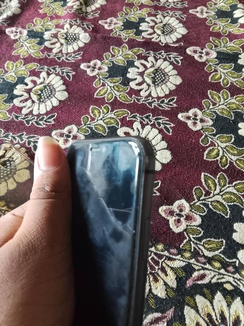 Apple iPhone 11 2