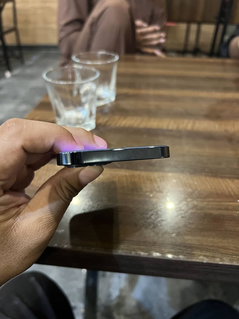 Apple iPhone 12 Pro 4