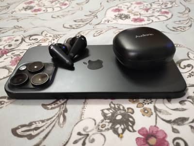 Apple iPhone 16 Pro Max JV