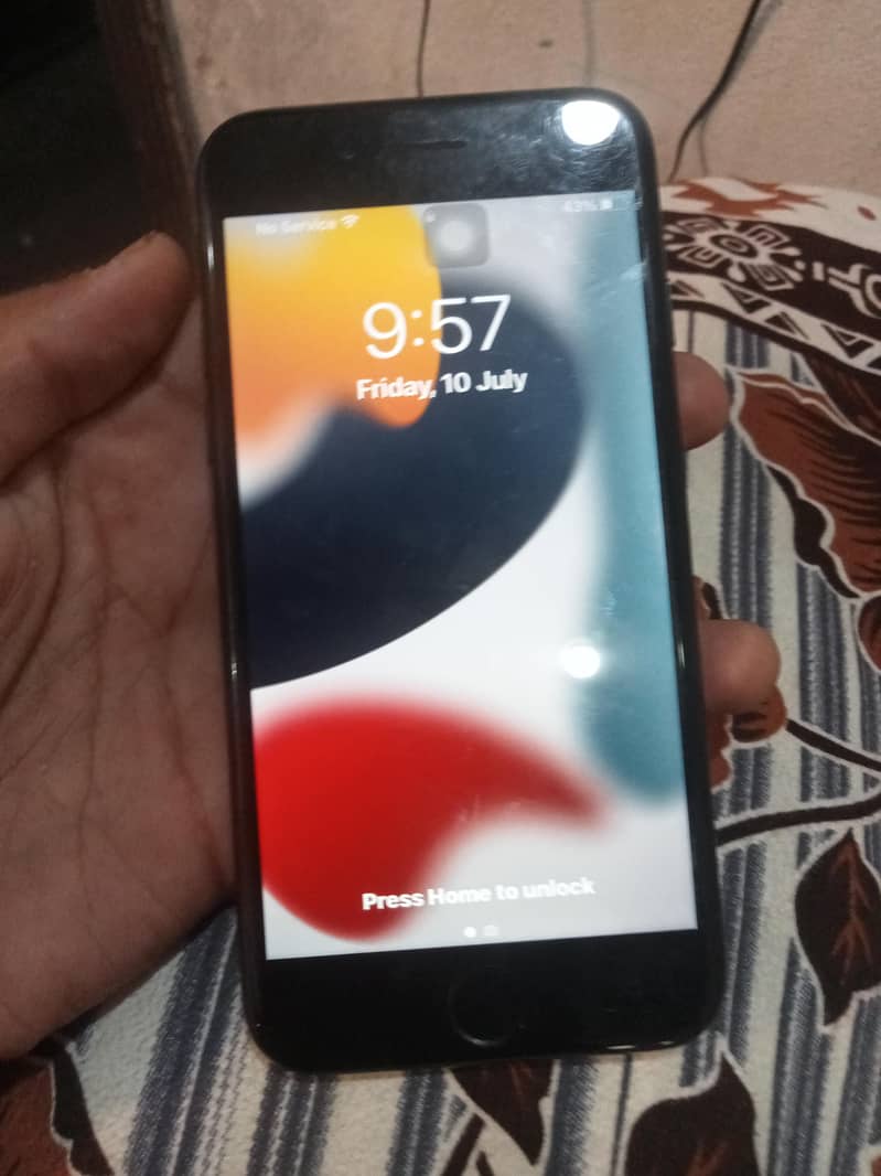 Apple iPhone 7 Plus 1