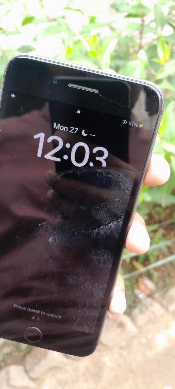 Apple iPhone 8 Plus 2