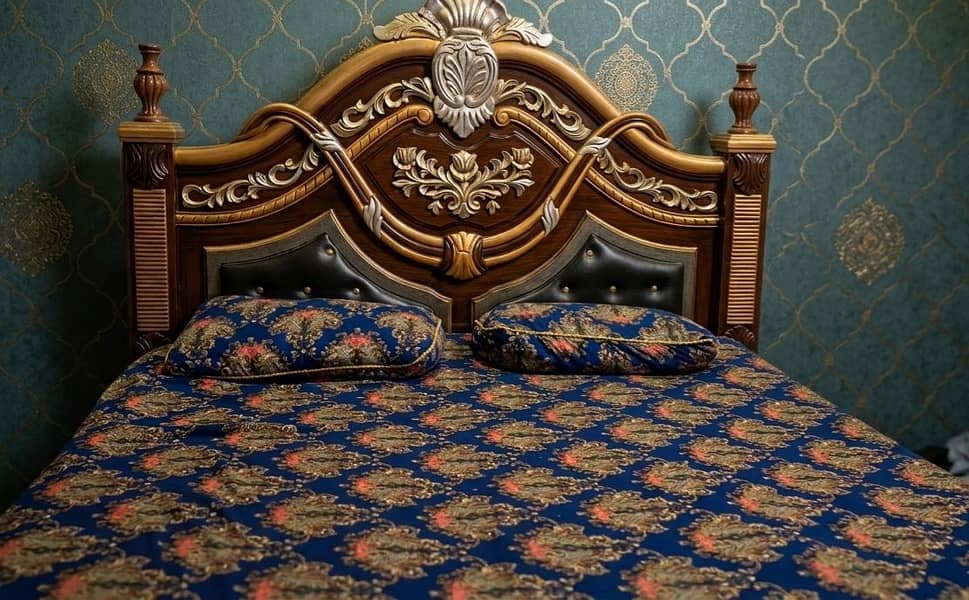 double bed. 1