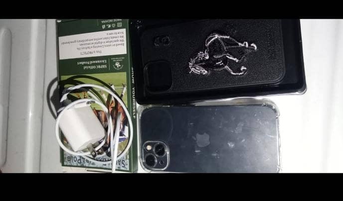Apple iPhone 13 3