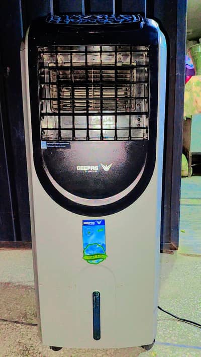 Dubai import. touch geepas air cooler