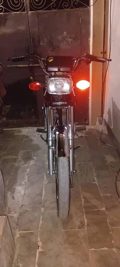 Honda Cg 125 2017 nut tu nut genuine bike
