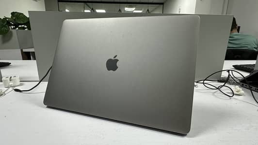 Macbook Pro 2018 15” inch