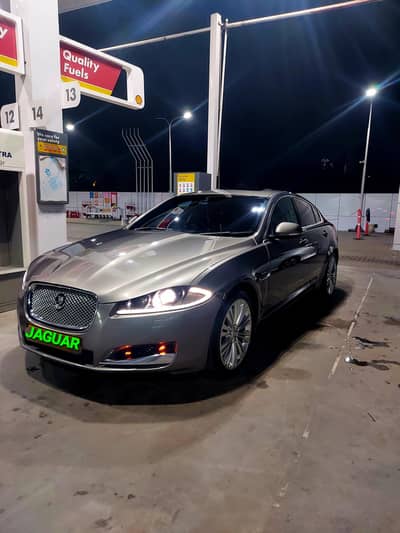 Jaguar XF 2015