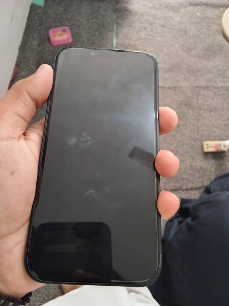 Apple iPhone 14 3