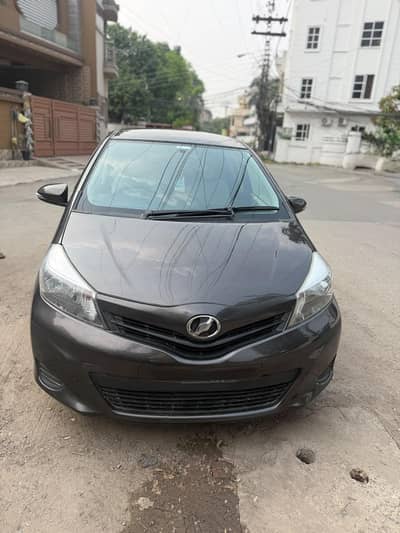 Toyota Vitz 2014