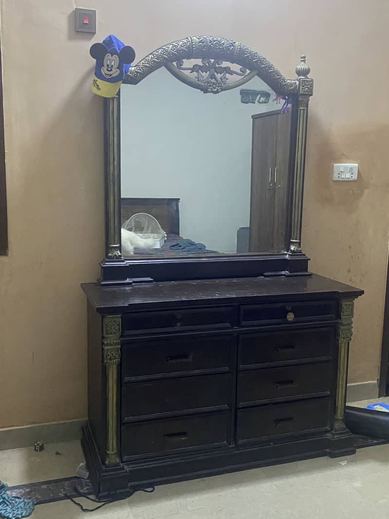 Antique dressing table 1