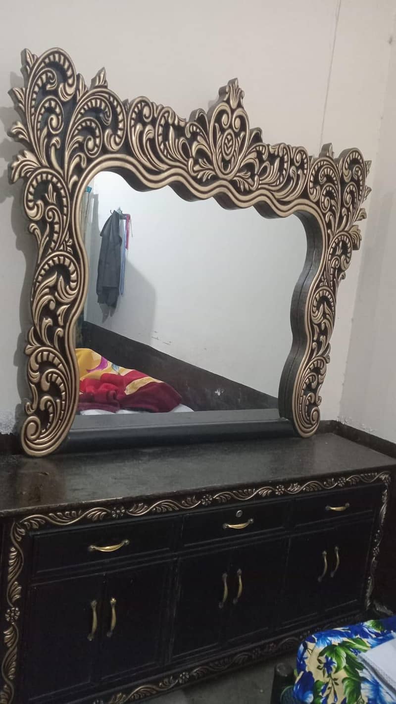 dressing table 2