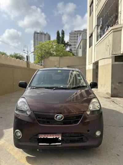 Daihatsu Mira 2011