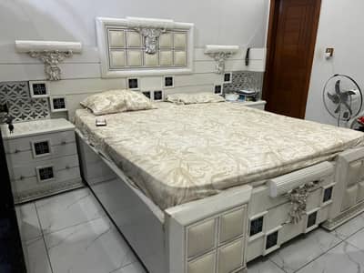 Royal white bed set