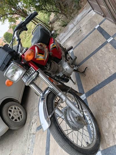 Honda 125 Bike