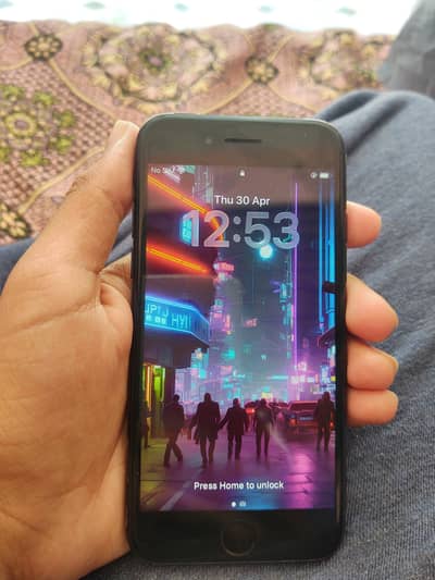 Apple iPhone SE