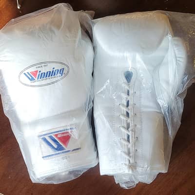 Winning Boxing Gloves 12OZ