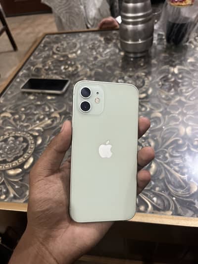 Apple iPhone 12