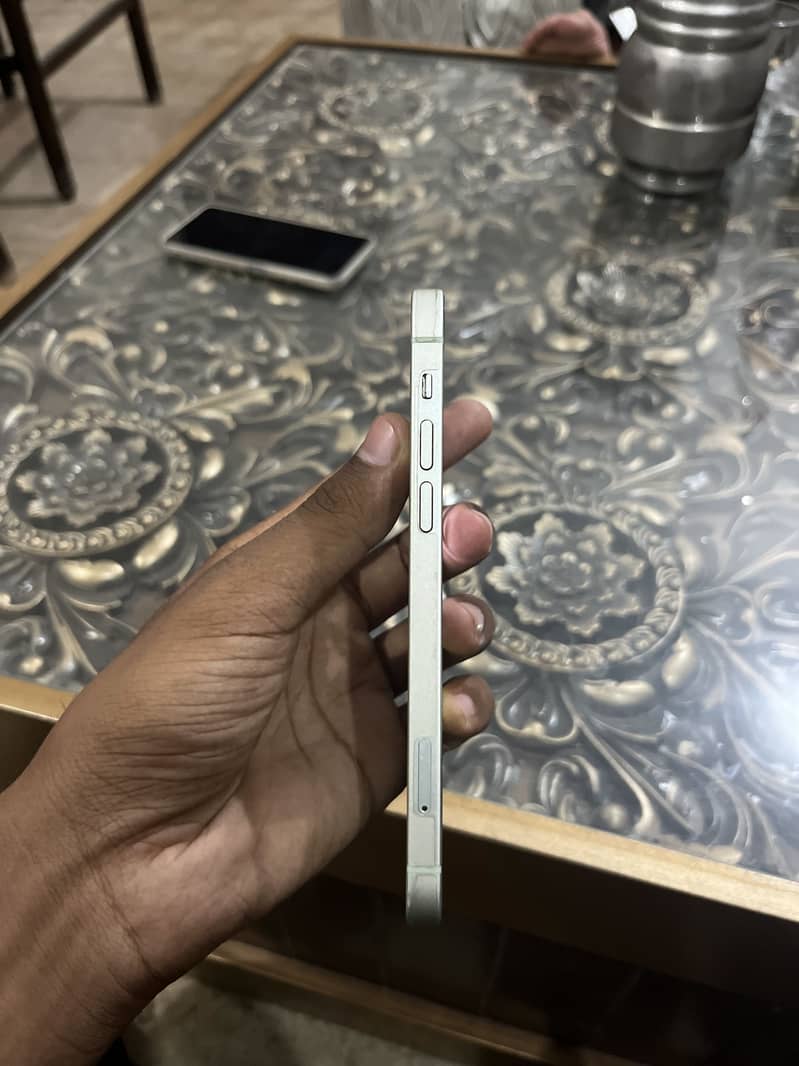 Apple iPhone 12 2