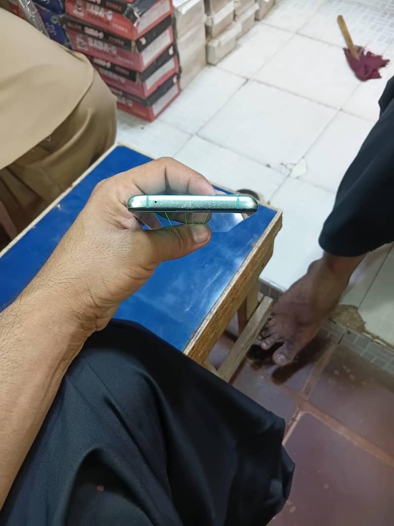 One Plus 8T 4