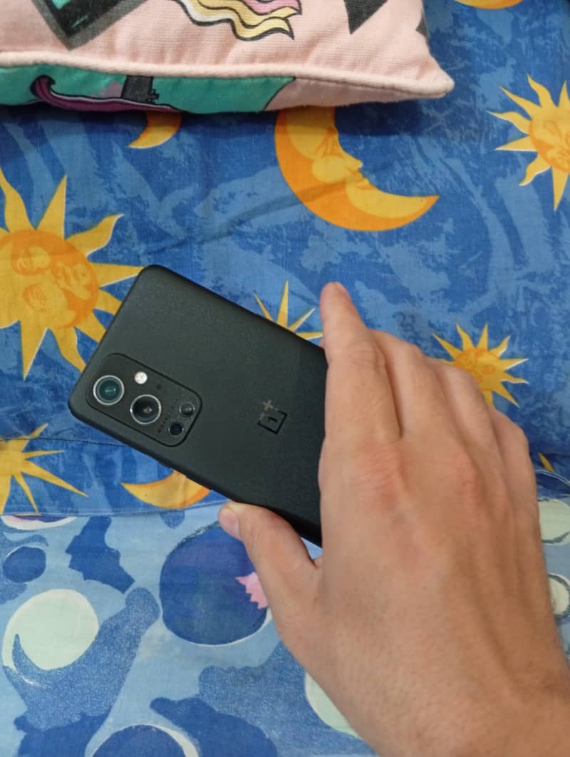 OnePlus 9 pro 1