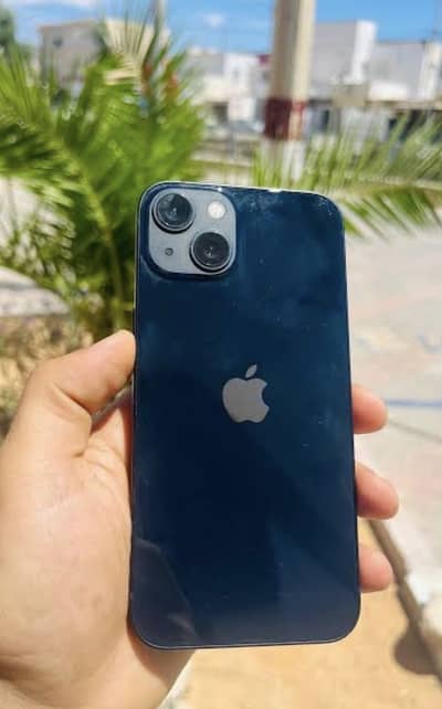 Apple iPhone 13