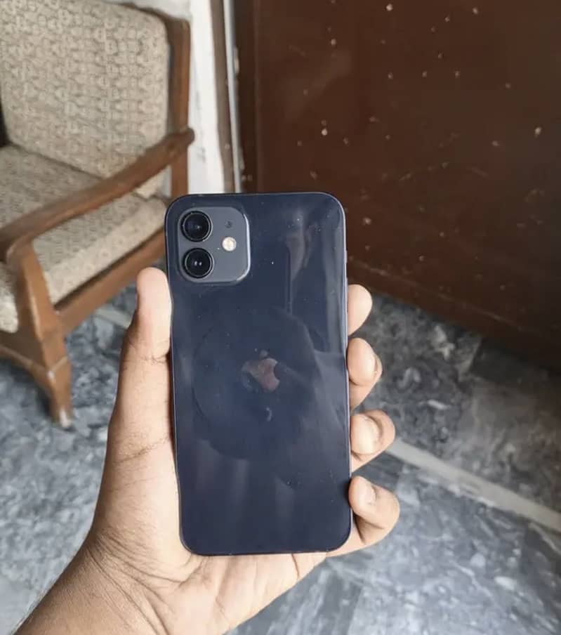 iPhone 12jv 0