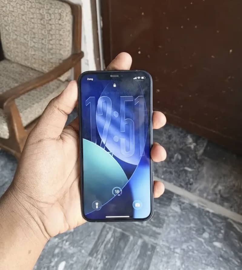 iPhone 12jv 3