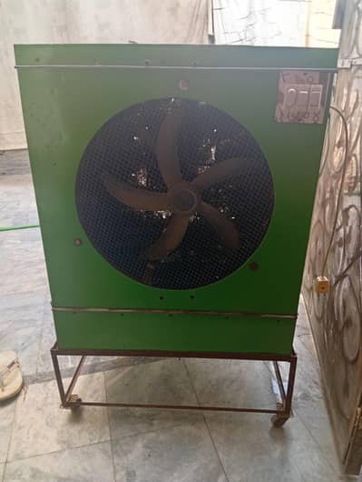 medium size cooler 12 volt pe ready Kia hua