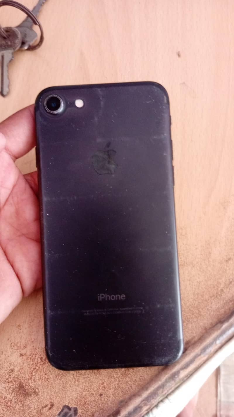 Apple iPhone 7 4