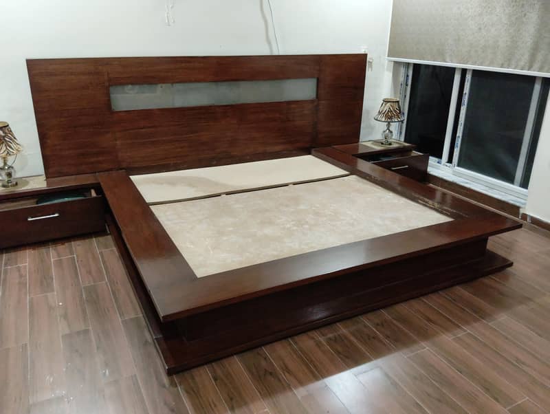 Bed with two side tables 1