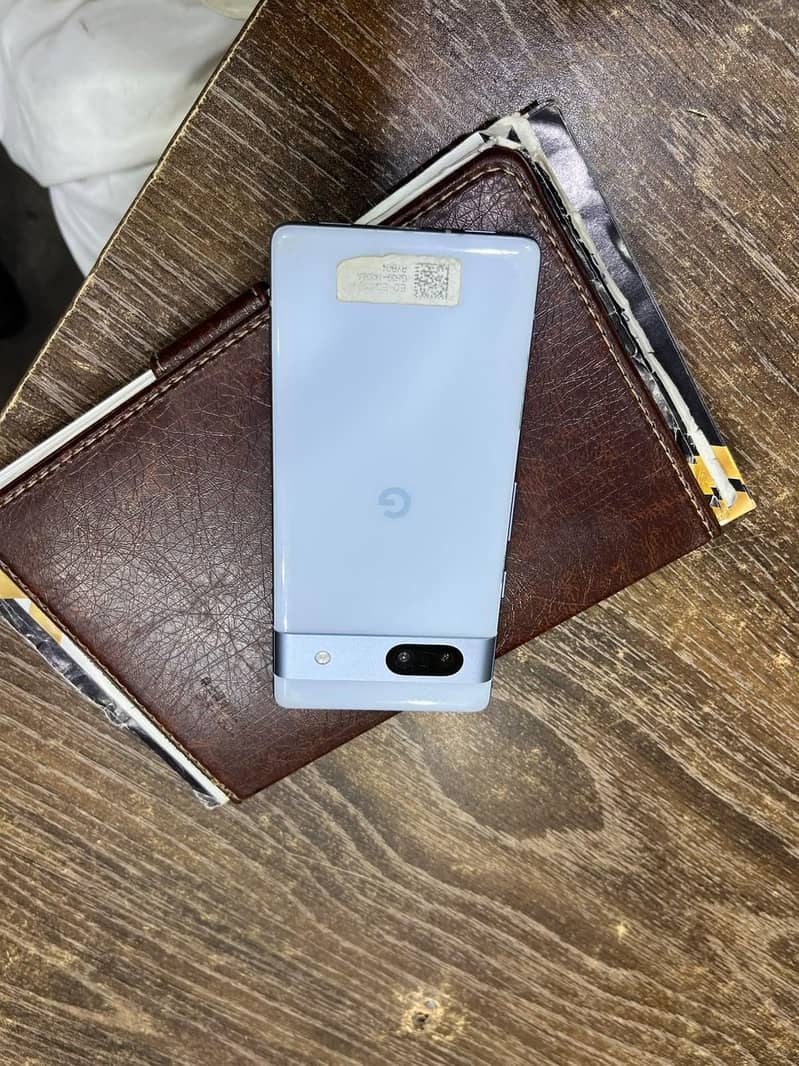Google Pixel 7a 5