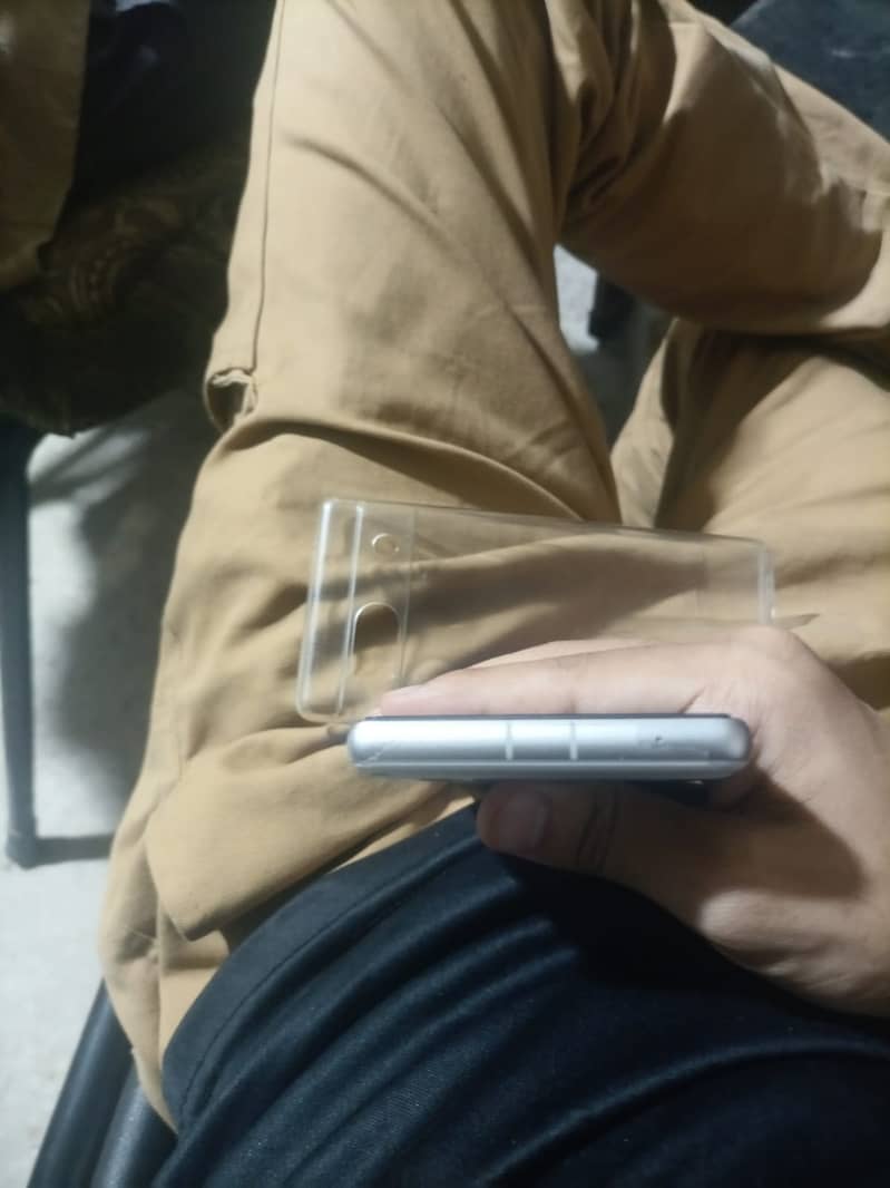 Google Pixel 7a 4