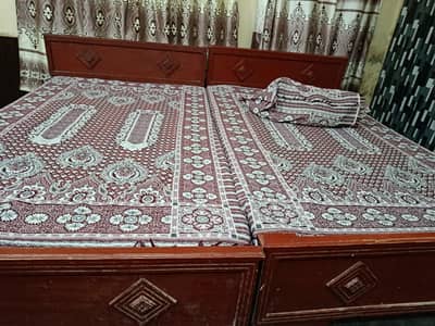 sigle bed with mattress
