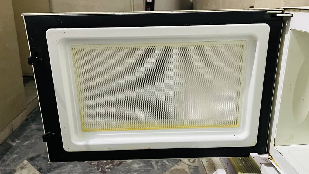 Microwave 3