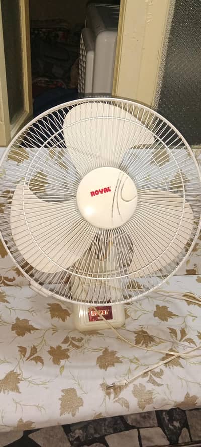 Bracket Fan