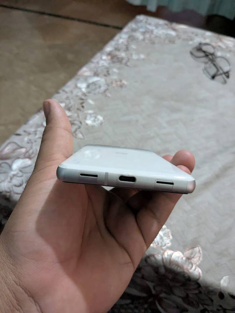 Google Pixel 7a 0