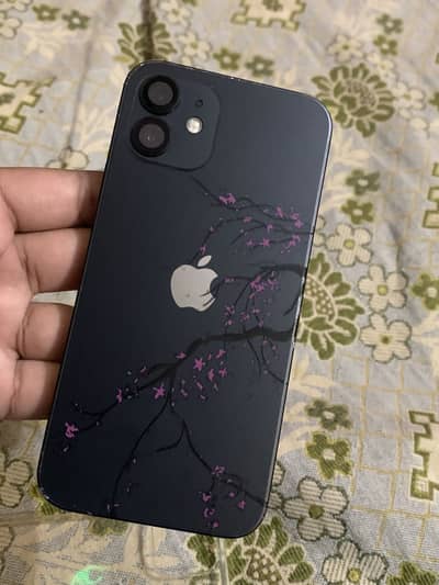 Apple iPhone 12