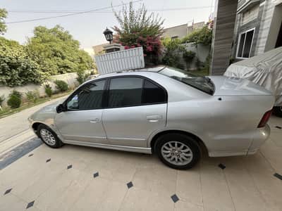 Mitsubishi Galant 2001