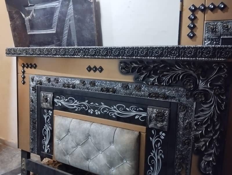 king size bed 1