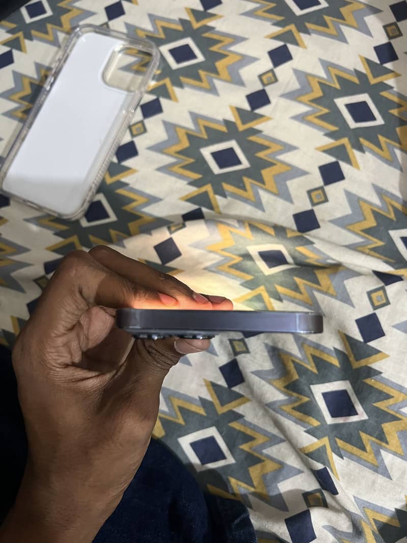 Iphone 13 pro max 6