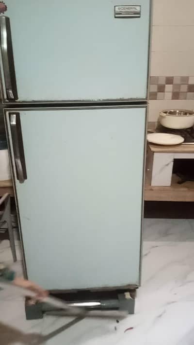 Refrigerator for sale in gulber 3