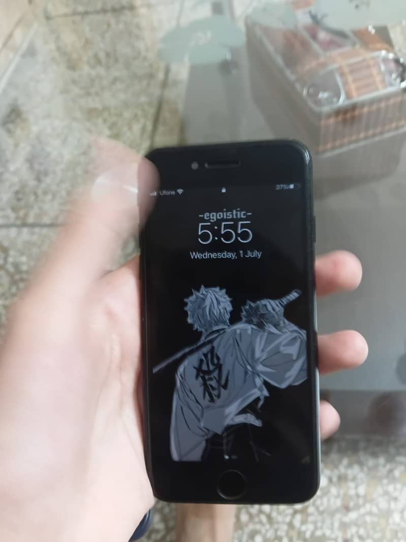 Apple iPhone 7 0