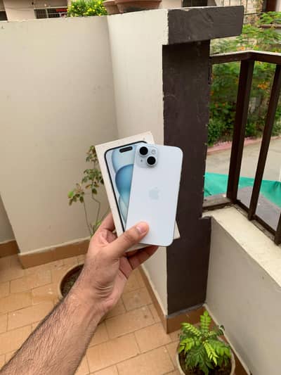 Apple iPhone 15